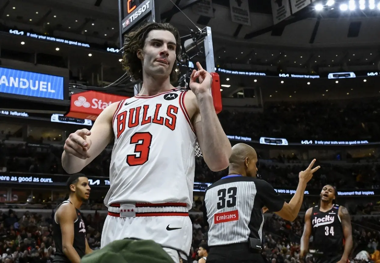 京则拿到三 京则拿到三