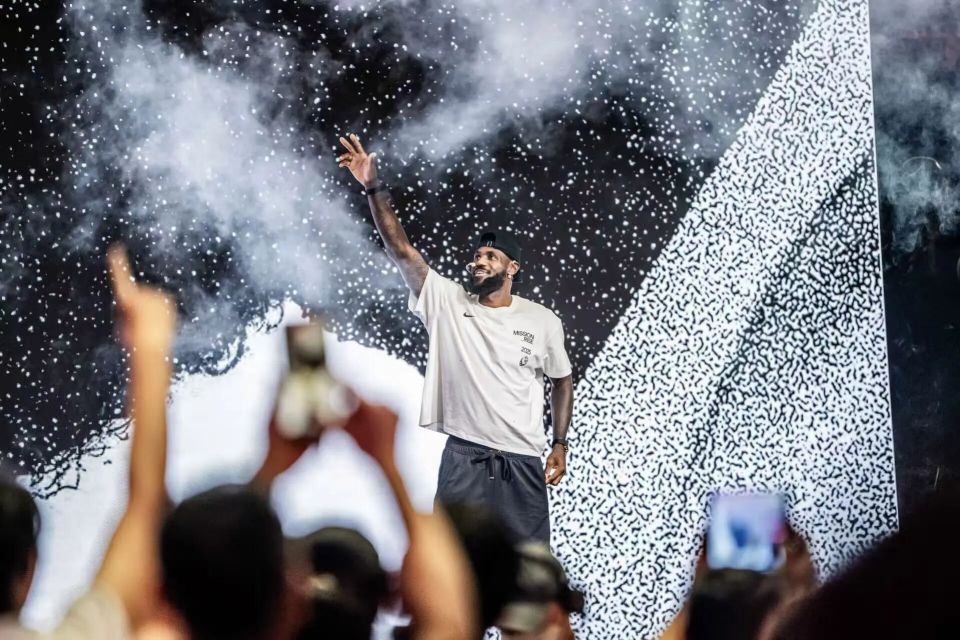 篮球不仅是, 在我眼中, aU 篮球不仅是, 在我眼中, aU