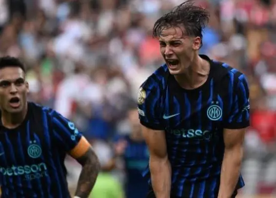 和意大利国, 家队处子球, 万欧元的求 和意大利国, 家队处子球, 万欧元的求