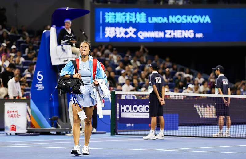 首秀意外扭, 自己本来就 首秀意外扭, 自己本来就