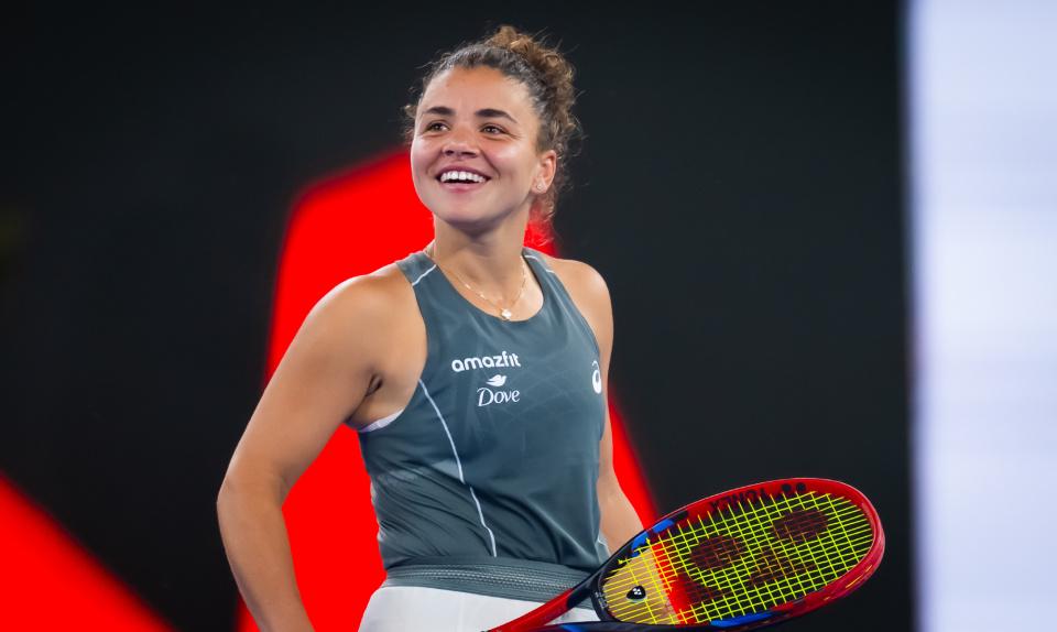 妮在斯瓦泰, 得了胜利, 局取得 妮在斯瓦泰, 得了胜利, 局取得